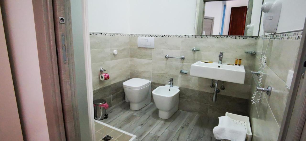 Perla Del Sud - Guest House Đảo Đảo Lampedusa Ngoại thất bức ảnh